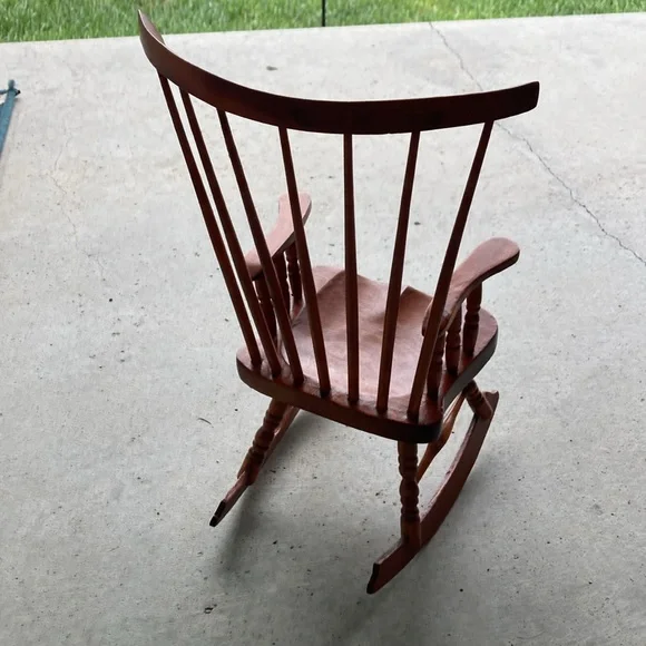 Vintage Doll Sized Wooden Rocking Chair, Cottagecore, miniature - Picture 3 of 8